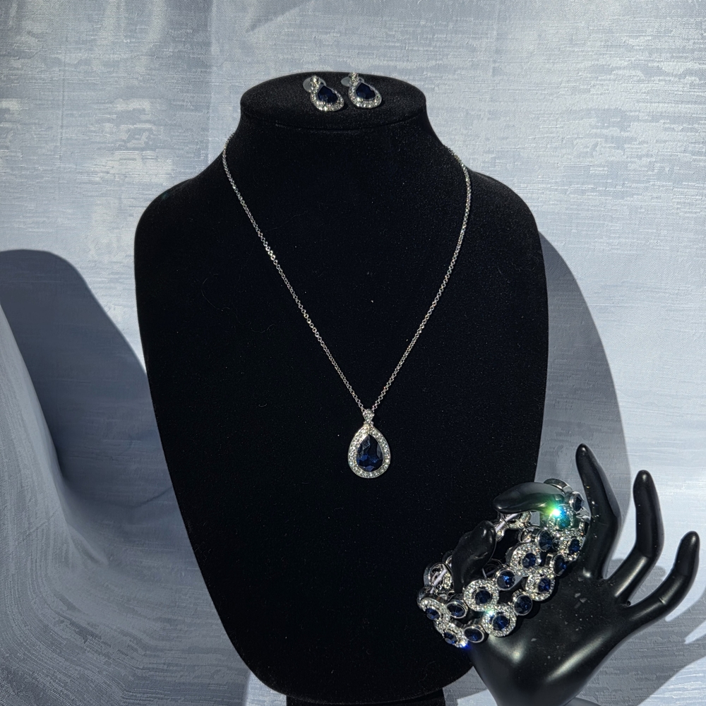 Elegant Silver and Blue Jewelry Set With Clutch